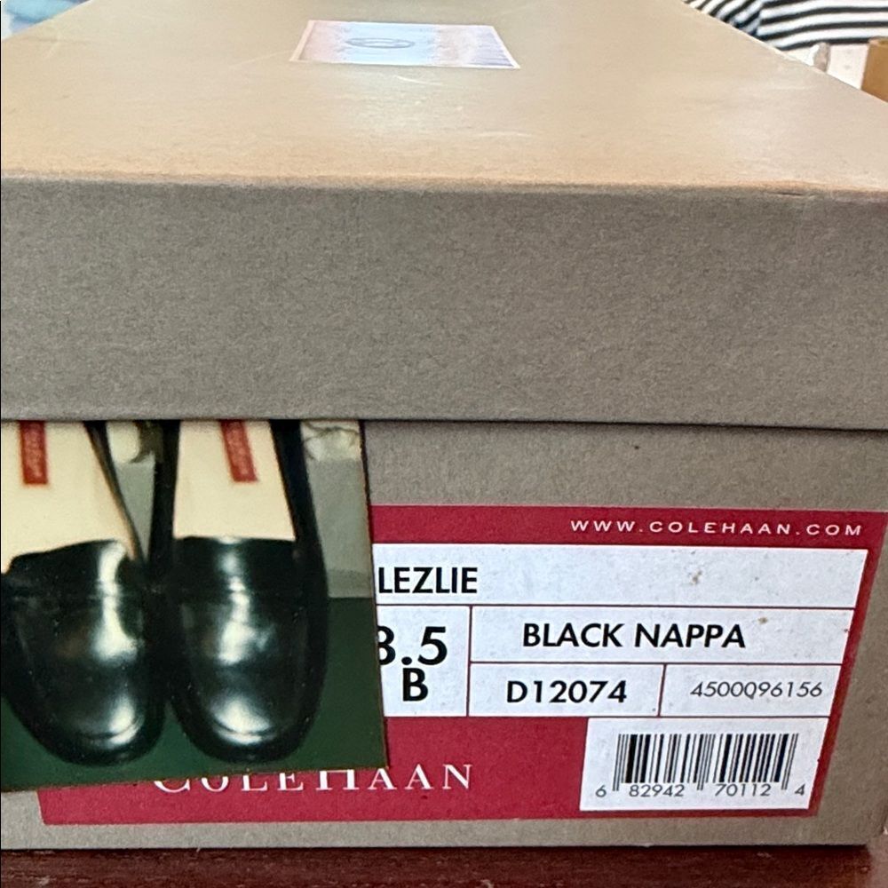 Cole Haan Classic Black Leather Flats - Picture 8 of 8